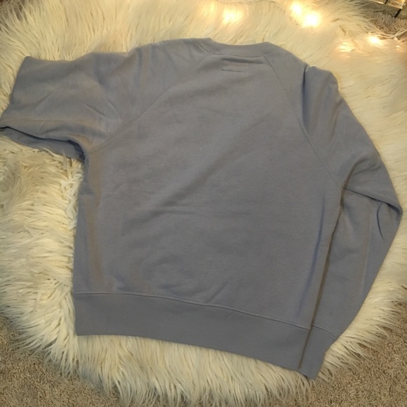 Uniqlo Disney Mickey Mouse Stands Crewneck Pullover Sweatshirt in Subdue Blue XS - Picture 7 of 8